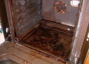 Angebranntes Fett im Ofen-Dieser Trick wird helfen