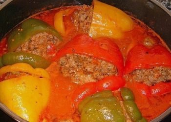 Gefüllte Paprika nach Uroma Susanne