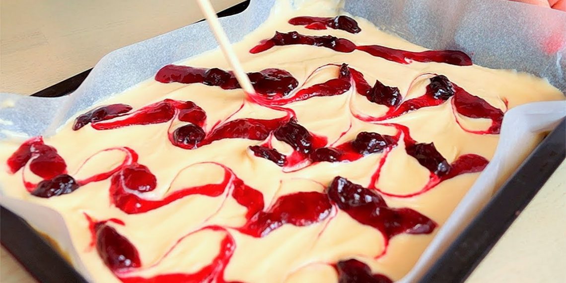Blitz Kirschkuchen in 10 Minuten im Ofen