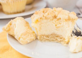 Käsekuchen-Muffins mit Streuseln