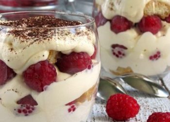 Low Carb Himbeer-Käsekuchen im Glas Einfach und schnell