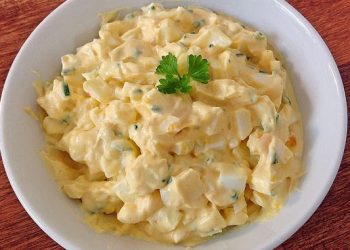 Opas Eiersalat mit Knobluach