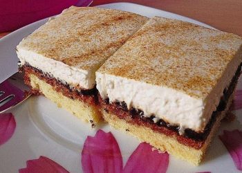 PFLAUMENMUSKUCHEN