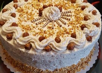 SAHNE-NUSS-TORTE