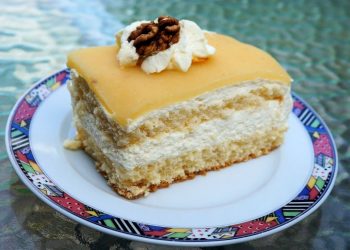 Klassische Lübecker Marzipantorte