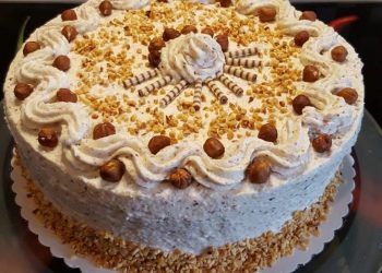 Sahne Nuss-Torte