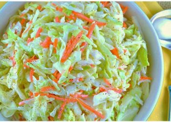 Super schmackhafter Weißkohl-Möhren-Salat wie aus dem Restaurant