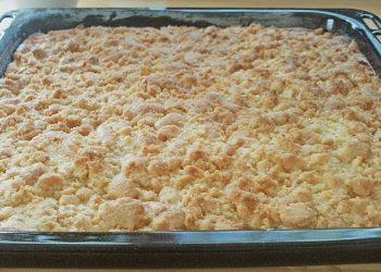 Apfelkuchen nach Omas Art mit Butterstreuseln