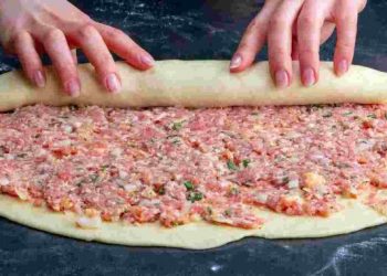 Teig eingerollt mit Hackfleisch in null Komma nichts fertig!