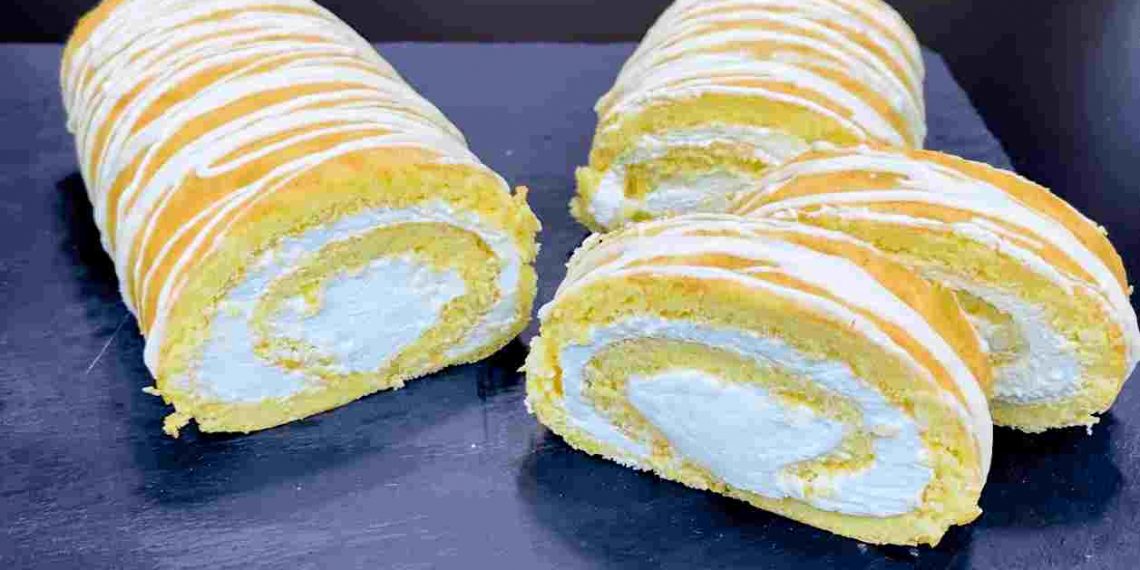 Biskuit Sahnerolle, viel besser als die vom bäcker!