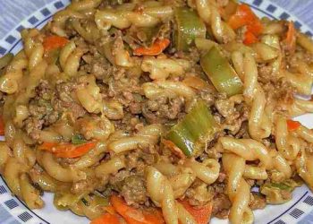 Curryrahm Nudeln mit Hackfleisch