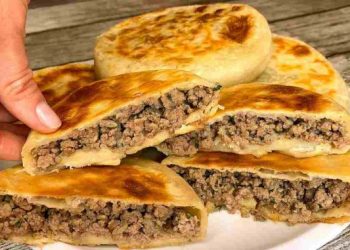 Fladen gefüllt mit Hackfleisch zum Sattessen!