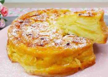 Ultracremiger Quarkkuchen ohne Boden in 5 Minuten zuberietet!