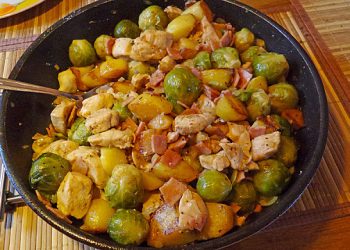 Leichte Bauernpfanne mit Hähnchenbrust