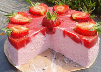 Erdbeer Torte in 15 Minuten!