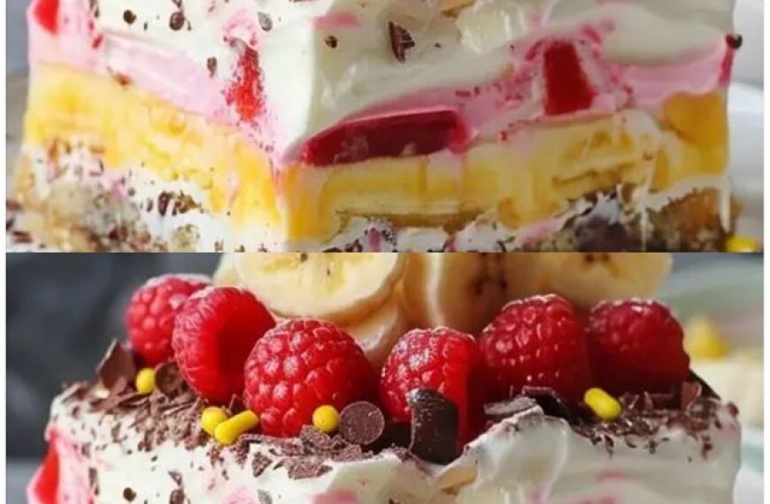 Für das Topping: Schlagsahne, nach Bedarf Frische Himbeeren Gehackte Bananen Geriebene Schokolade Bunte Streusel Anleitung: Mischen Sie die zerbröselten Waffeln, die geschmolzene Butter und den Zucker. Drücken Sie die Mischung auf den Boden einer Springform. Verteilen Sie die Bananenscheiben über dem Boden. Pürieren Sie den Frischkäse mit Puderzucker und Vanille, bis er glatt ist. Verteilen Sie ihn über den Bananen. Für die Bananenmousse schlagen Sie die Sahne steif, fügen Sie Puderzucker hinzu, dann das Bananenpüree und die aufgelöste Gelatine hinzufügen. Auf die Frischkäseschicht streichen. Wiederholen Sie mit den Zutaten für die Himbeermousse-Schicht. Die zweite Schicht Frischkäse über die Himbeermousse streichen. Banane- Himbeer Split Kuchen ohne Backen