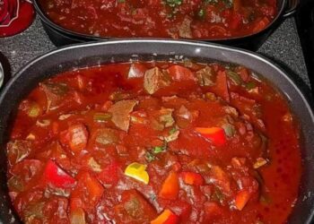 24 Stunden Schichtgulasch, das Fleisch zergeht förmlich auf der Zunge