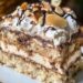 Kaffee-Nuss-Traumkuchen mit Schokoladenguss und Mandel-Crunch