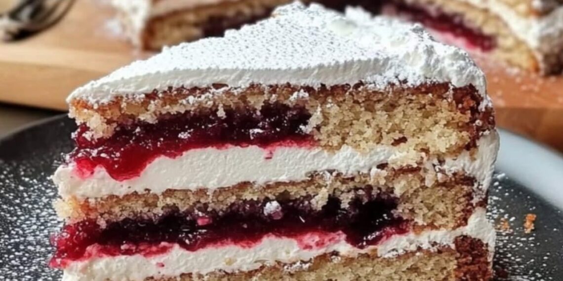 Fruchtige Zimt-Kirsch-Torte