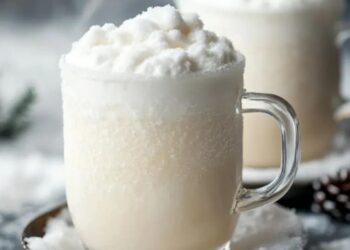 Dieses Rezept heißt „Frostiger Schneepunsch“.