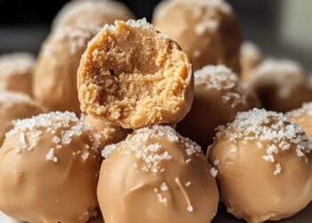 3-Zutaten Erdnussbutter-Kugeln mit Frischkäse – Unglaublich lecker!