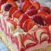 Erdbeer-Sahne-Schnitten mit Biskuitboden (Rezept)