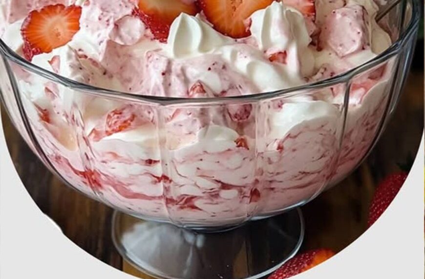 Ein wahrer Traum Erdbeer Dessert mit Joghurt in nur 2–3 Minuten