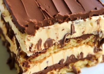 SCHNELLER ERDNUSSBUTTERKUCHEN OHNE BACKEN