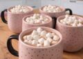 Heiße Schokolade mit Marshmallows