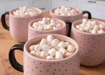 Heiße Schokolade mit Marshmallows