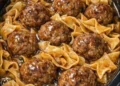 4-Zutaten Slow Cooker Meatball Nudeln