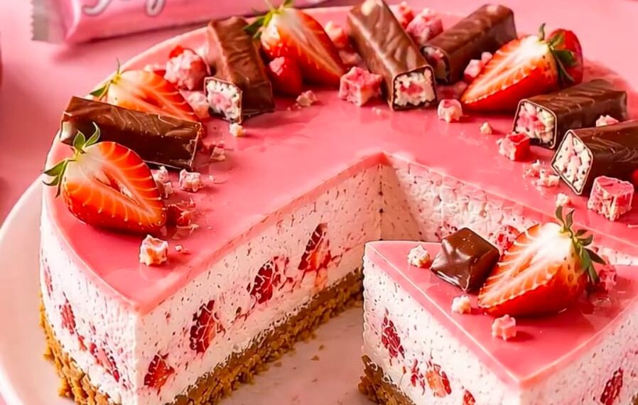 Yogurette Erdbeer-Cremetorte – fruchtig, cremig & ohne Backen