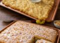 Gedeckter Apfelkuchen mit Pudding