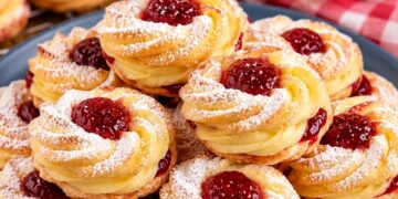 Vanille-Puddingplätzchen mit Marmelade